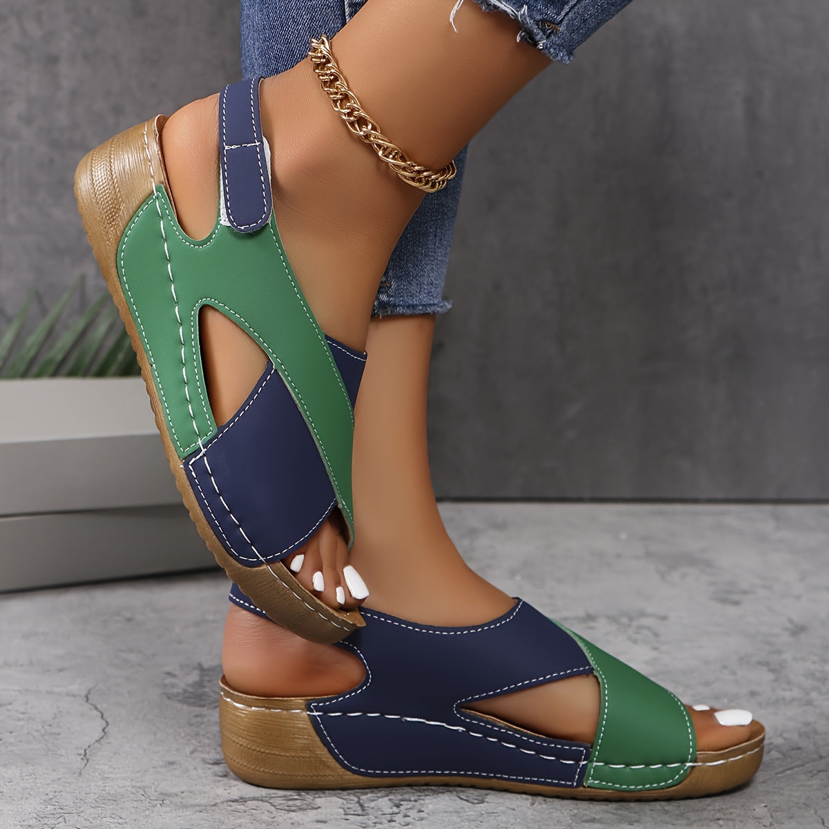Cydney - Orthopädische Sandale mit dicker Sohle für Damen