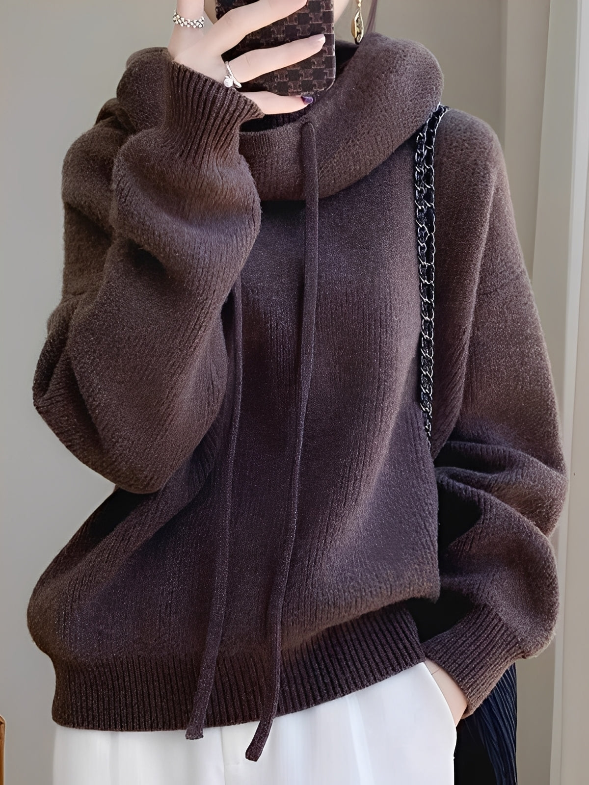 Roxane - Bequemer Damenpulli aus Wolle mit Kapuze