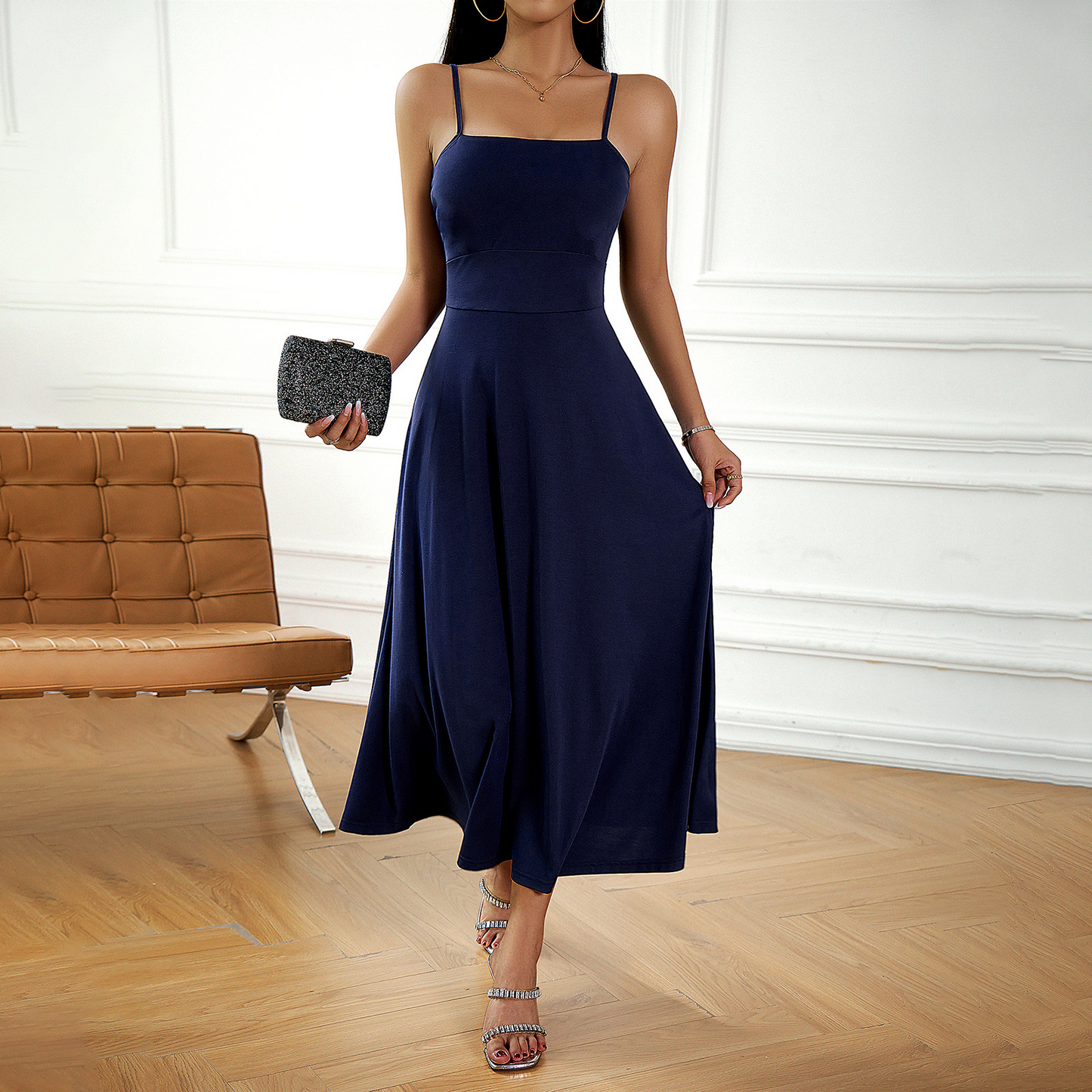 Alana - Modisches schlichtes Midikleid für Damen