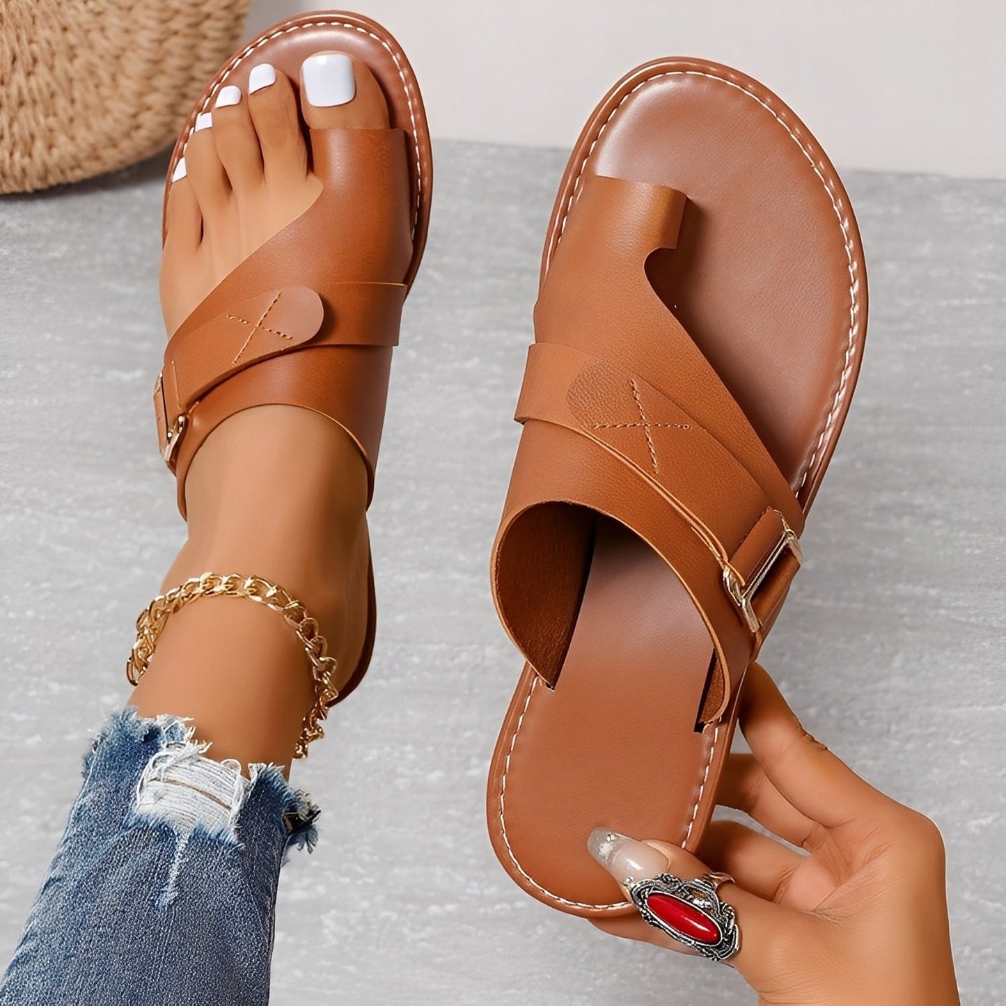 Renita - Bequeme, leichte flache Frauen-Sandalen