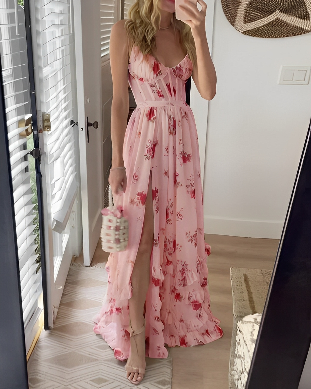 Alvena - Schlankes Kleid mit Schlitz und Gürtel für Damen