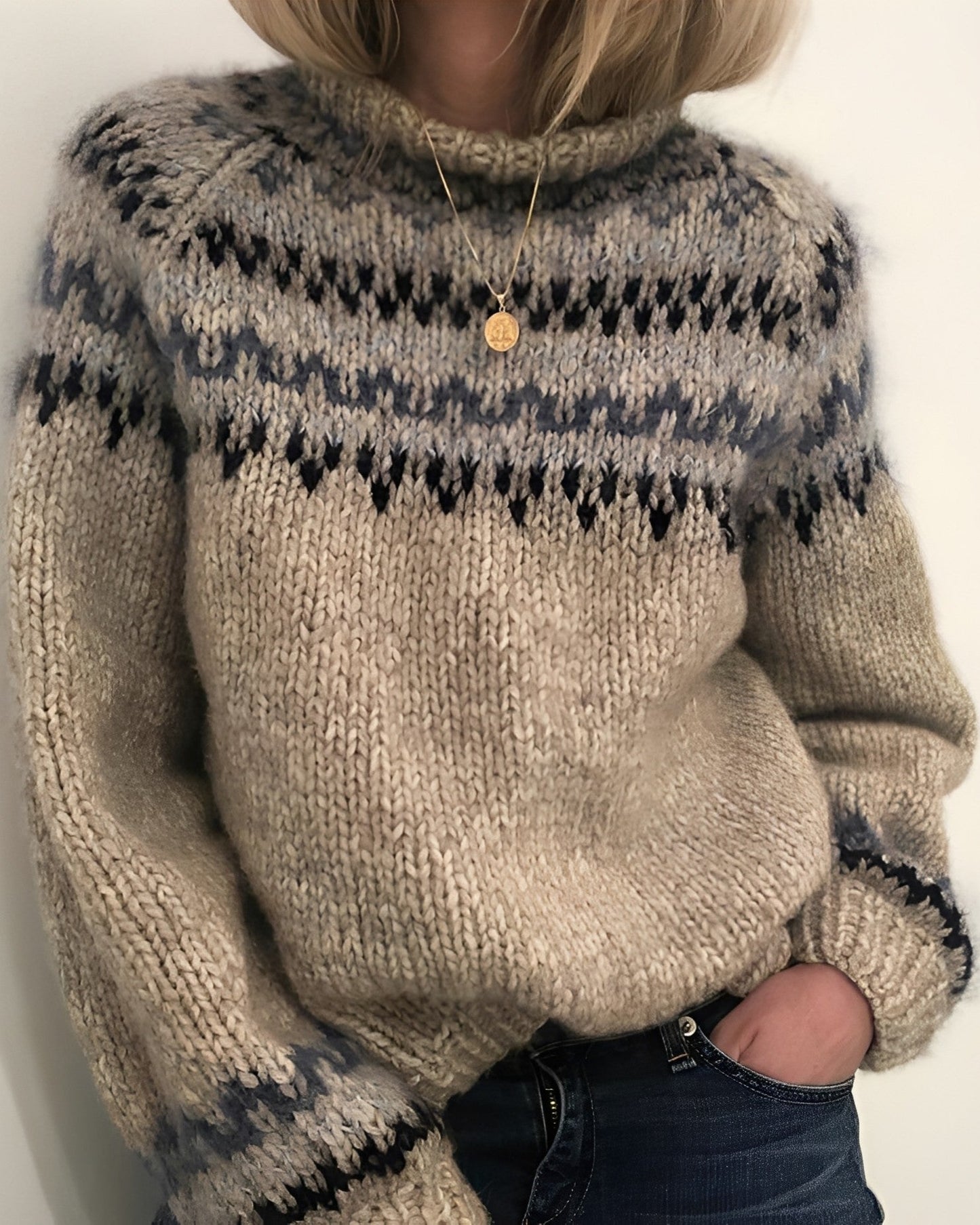 Armani - Gemütlicher Damenpullover mit Rollkragen