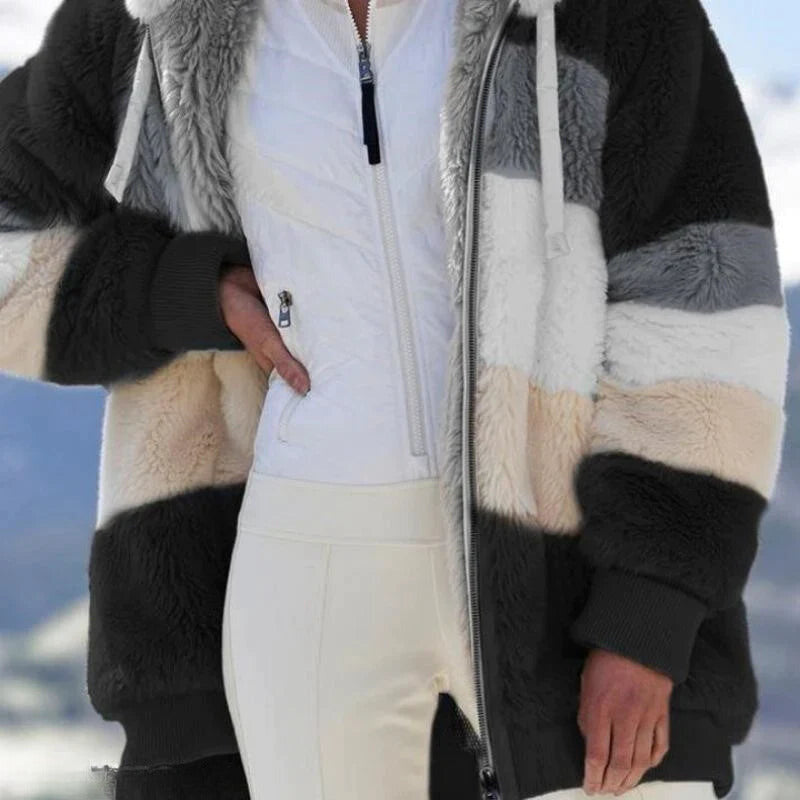 Alice – Kapuzenjacke aus warmem Tweed mit Wollfutter