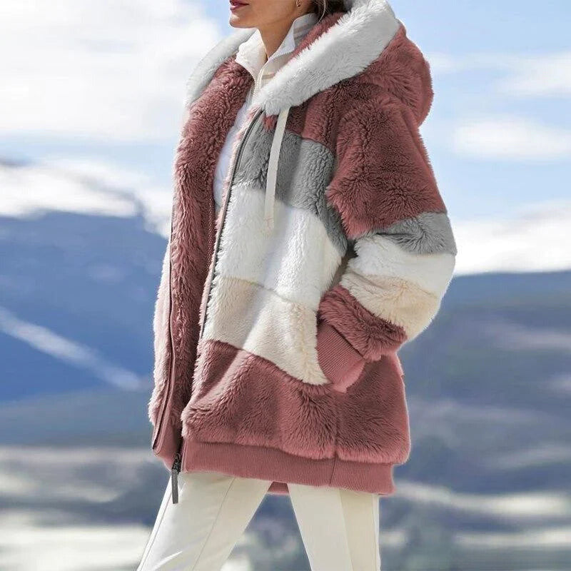 Alice – Kapuzenjacke aus warmem Tweed mit Wollfutter