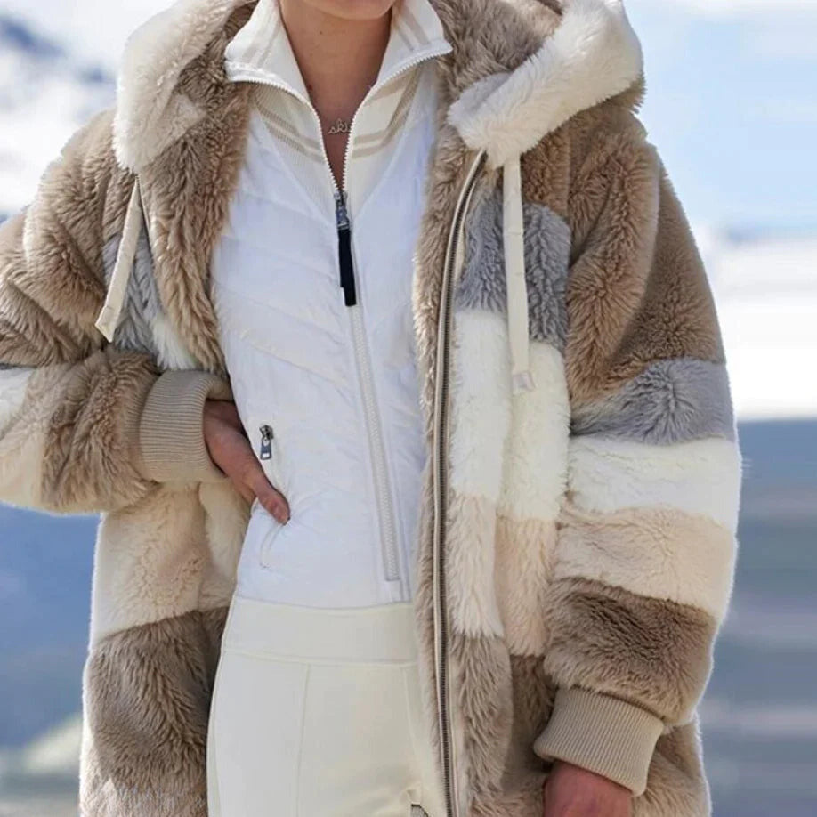 Alice – Kapuzenjacke aus warmem Tweed mit Wollfutter