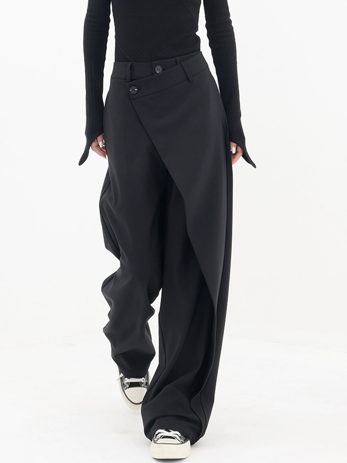 Thalia – Schräg geschnittene, lockere Hose