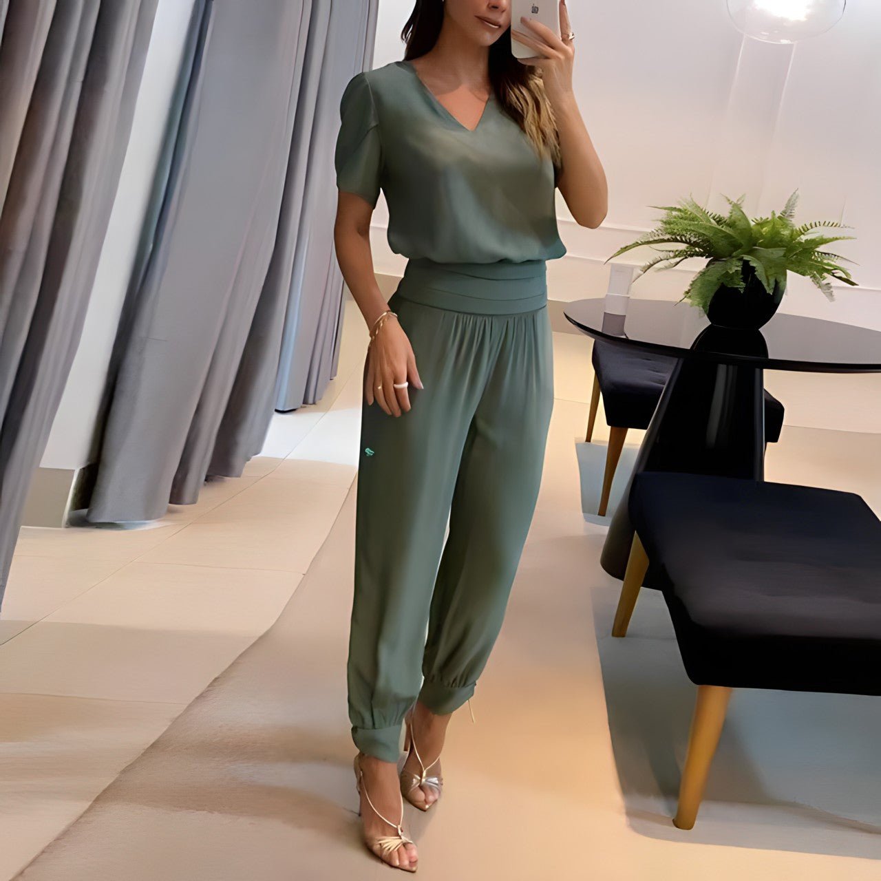 Alexandra – Outfit aus Oberteil und Hose