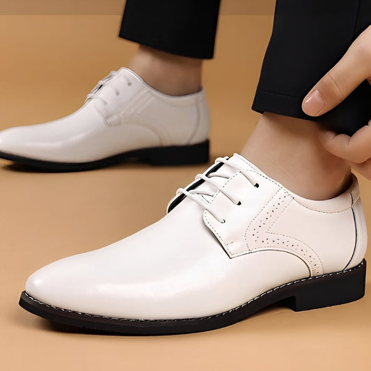 Desmond - Modische Lederschnürschuhe mit Lochverzierungen für Herren