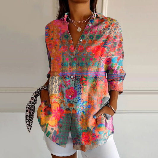 Jasmin – Damenbluse mit Blumendesign und Knöpfen