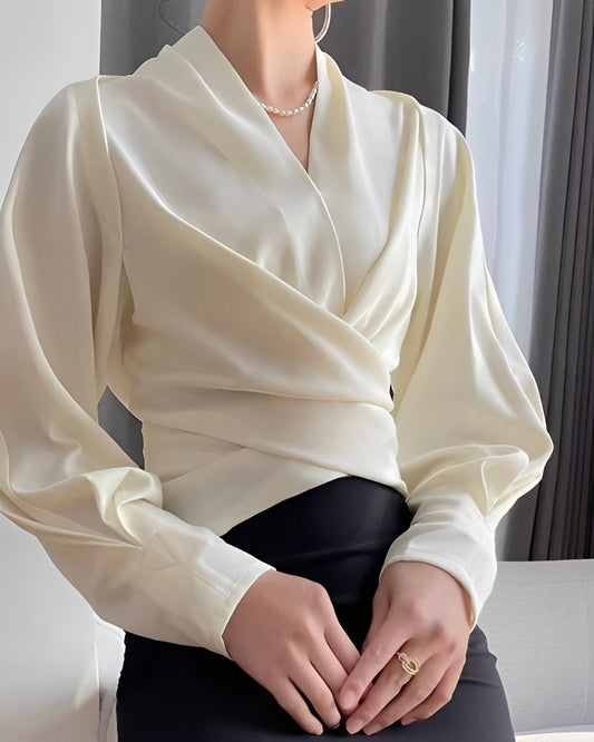 Annora - Schicke Damenbluse aus glänzendem Satin mit langen Ärmeln