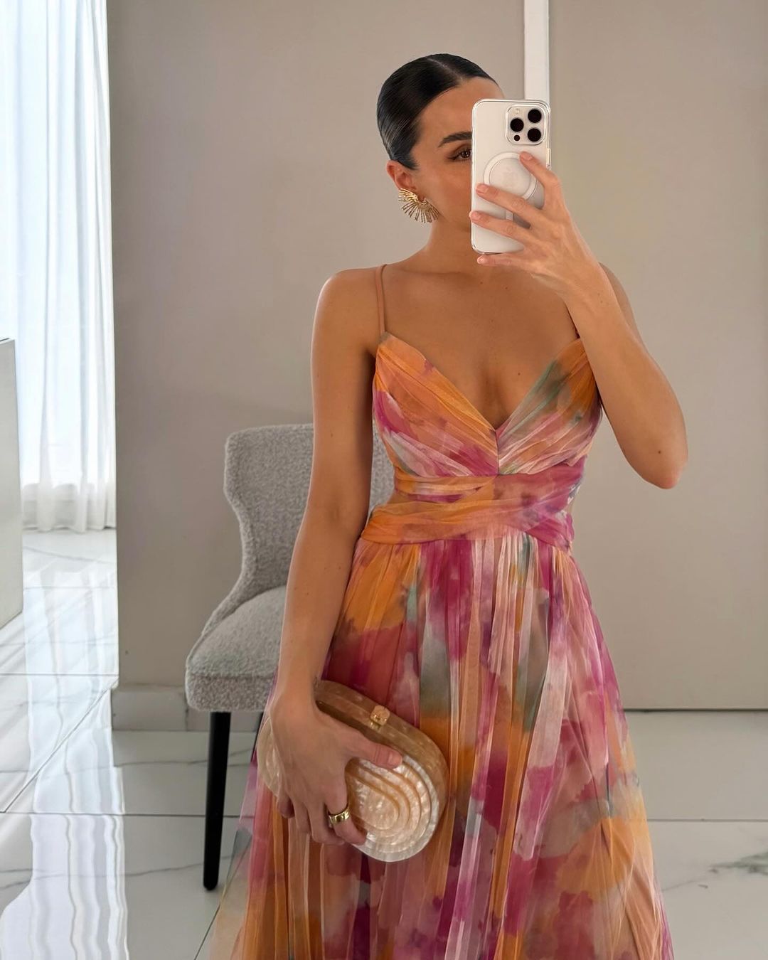 Alina – Lang geschnittenes V-Ausschnitt-Kleid für Hochzeitsgäste