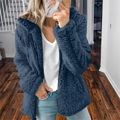 Blaire - Bequeme Damenjacke mit Kapuze aus Teddyfell